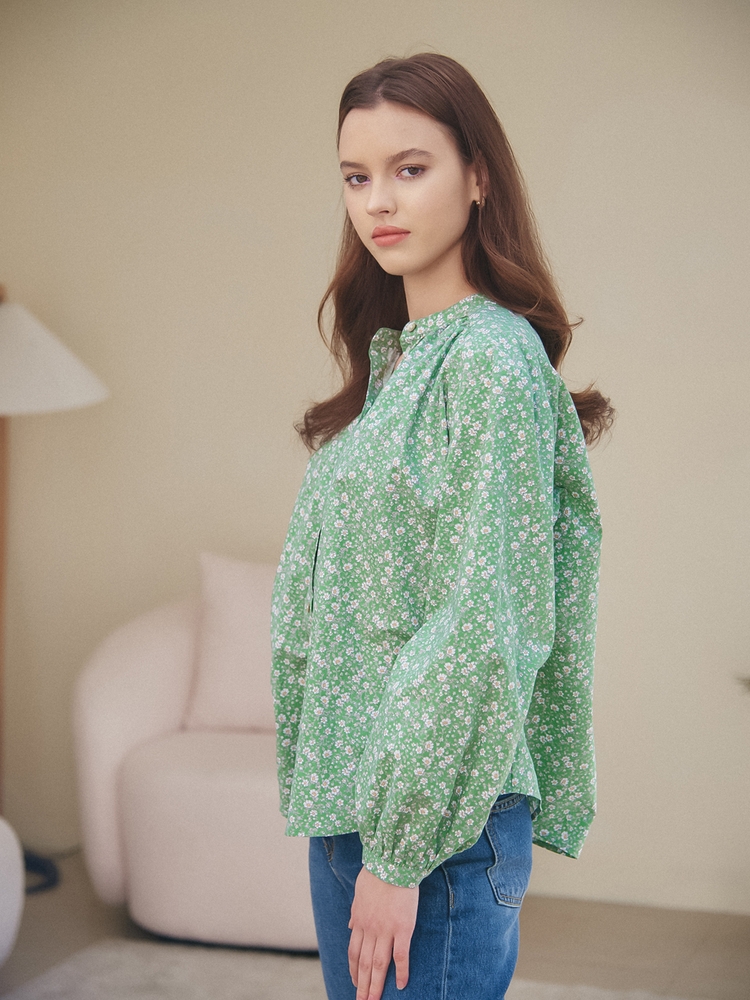 HENRY NECK SHIRRING BLOUSE_GREEN