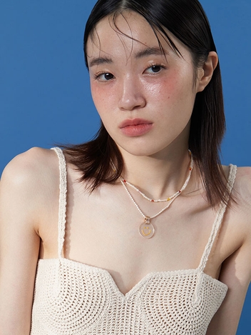 Smilie Medallion Necklace - Pearl White