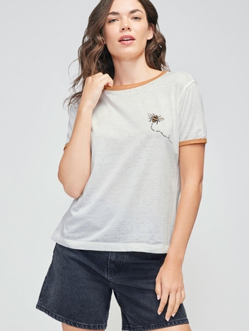 Just Buzzed Johnny Ringer Tee | Vanilla