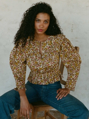 DOLORES TOP -- JENNIFER SPRING FLORAL