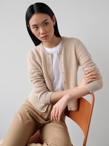 Essential Cashmere Crewneck Cardigan