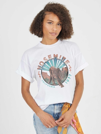 Yosemite Tour White Boyfriend Tee