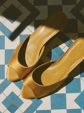 CALLIE MULE -- MARIGOLD SATIN