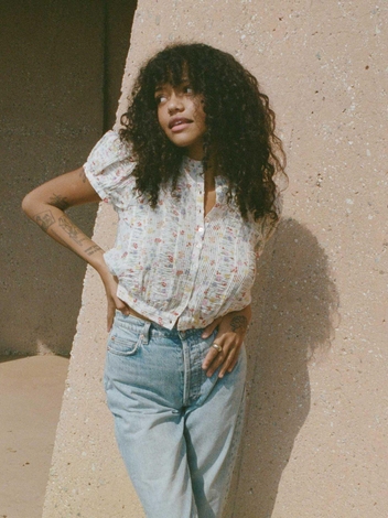 HADARA TOP -- SPRING BOUQUET FLORAL