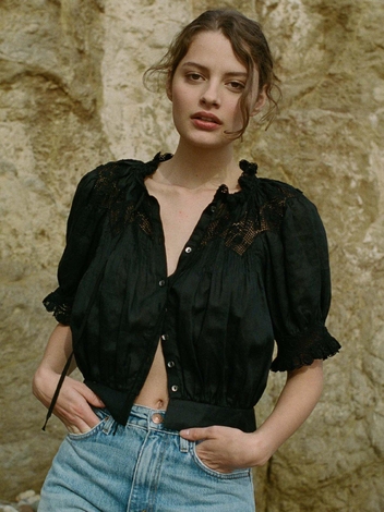 AGATHA TOP -- BLACK