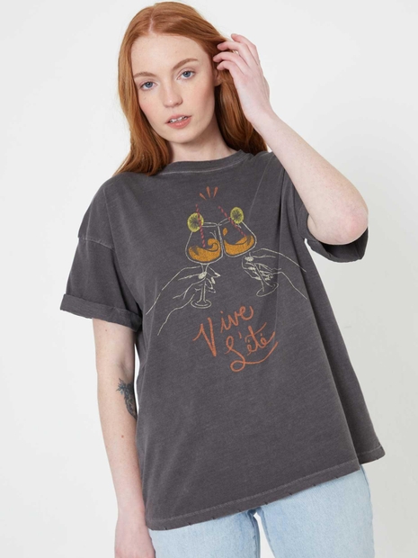 Vive LEte Black Boyfriend Tee