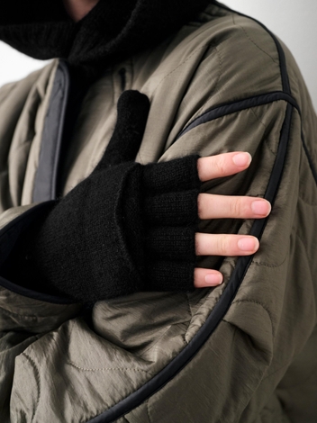 Cashmere Pop Top Glove Black