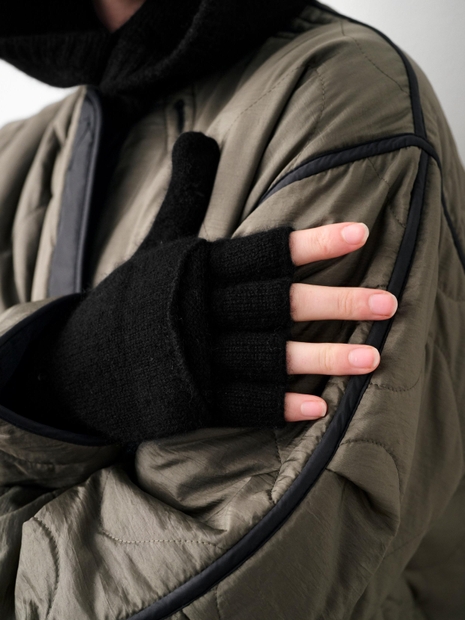 Cashmere Pop Top Glove Black